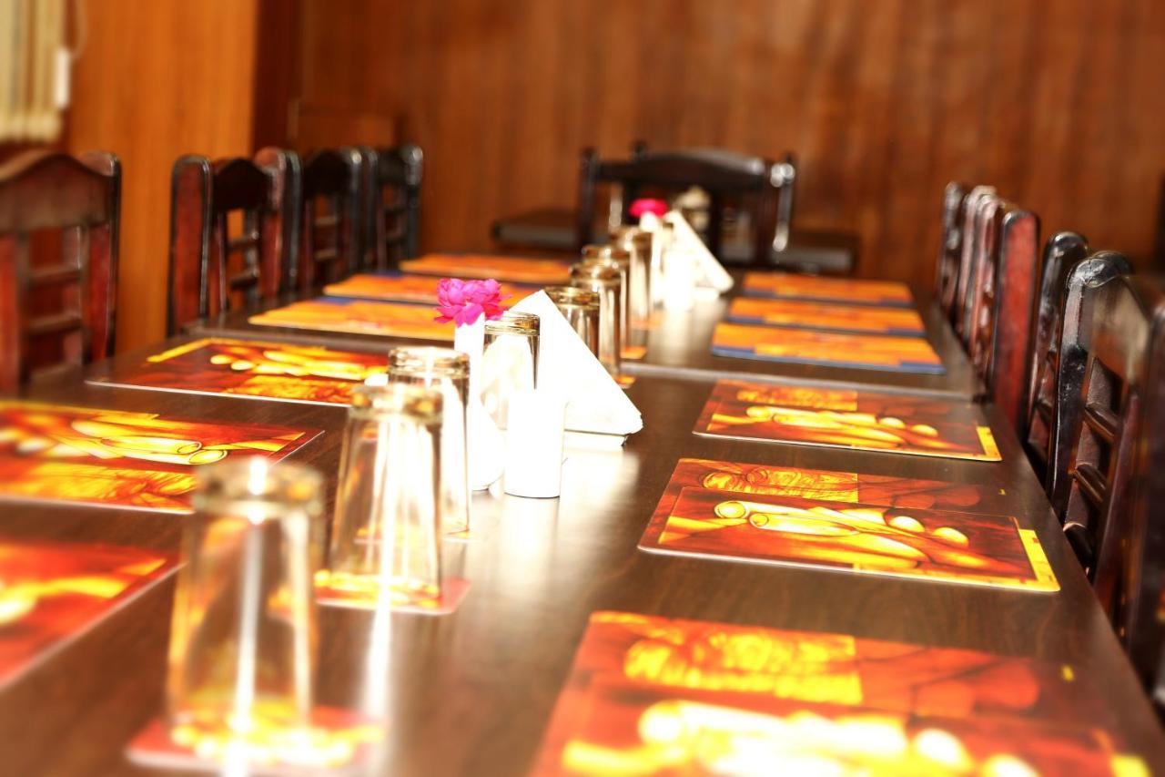 Narayans Leela Inn Udaipur Eksteriør bilde